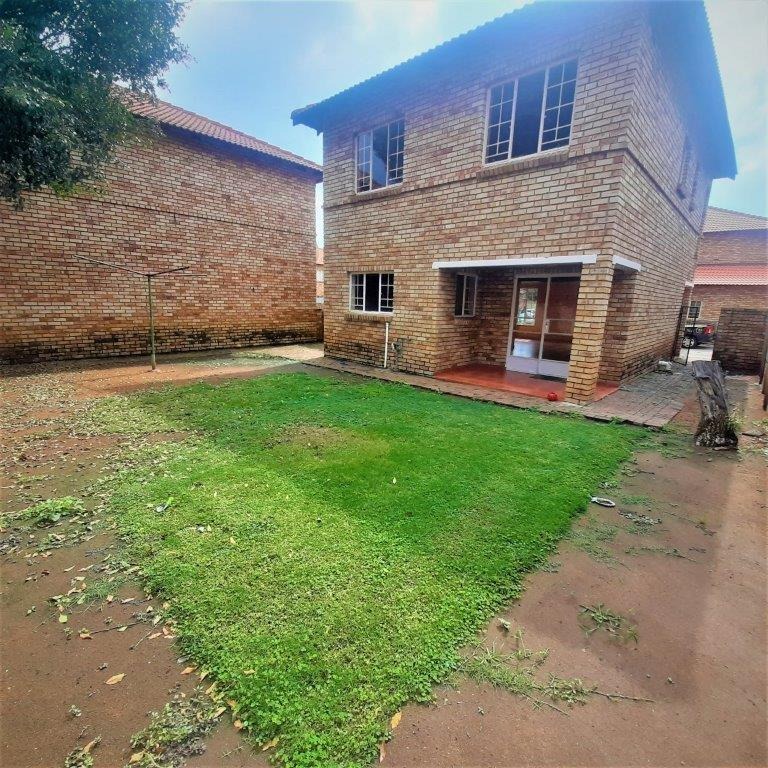 3 Bedroom Property for Sale in Waterval East North West